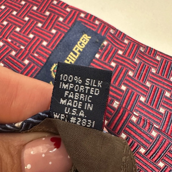 Tommy Hilfiger Two Tone Tie - Picture 9 of 9